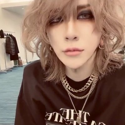 side acc for all things visual kei & the GazettE | Since 2010 @RUKItheGazettE @uruha_gazette__ @official_aoi @gazette05Reita @KAI_theGazettE_