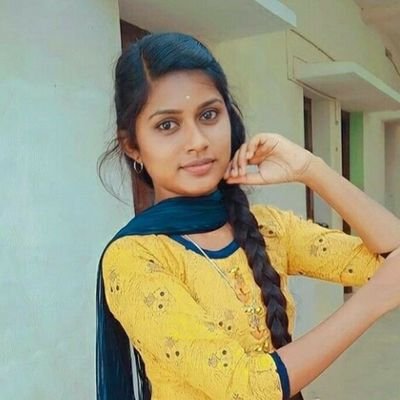 एक राम दशरथ का बेटा ,एक राम घट घट में बैठा
एक राम का सकल पसारा ,एक राम त्रिभुवन से न्यारा
एक राम इन सबसे न्यारा,चौथा छोड़ पांचवा को धावै ,कहै कबीर सो हम पर आवै