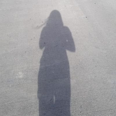 dumpedbyj's profile picture. Life sucks