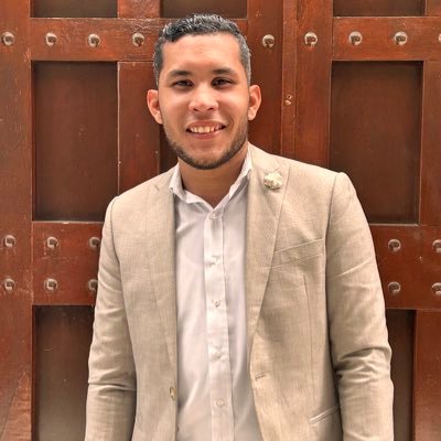 Defensor de la Democracia Social 🌹y las causas justas ⚖️ Comunicador Social en formación 🗞 Dedicado a las Relaciones Públicas y a escribir 🤝🏾 🖋️