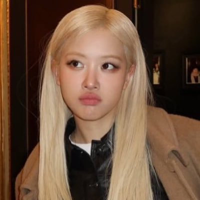 trivianamv's profile picture. no dude you live in a society i live so i love