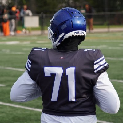 6ā8ā 305lbs // 4āļø OT @CaravanFootball // 3.95// Coach: @jordanlynch06 // PF @caravanhoops // Coach: @coachsegrovesmc// 2193069932