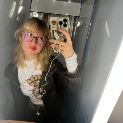 @taylorswift13 š„ @NiallOfficialš¼ @SabrinaAnnLynnš @conangray āļø @micotoronto, @ONEOKROCK_japan & @5SOS šø