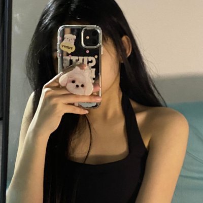 Rifha_fernandya's profile picture. Living life happily is more meaningful than success and wealth. But never give up trying⚡️