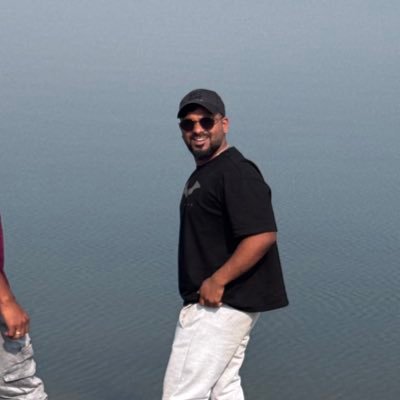 bearded_hipster's profile picture. Looking for myself