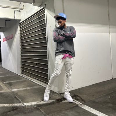 I rather go take fit pics @pdtenvir | IG:@bychrishalljr
