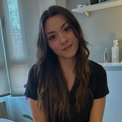 Andreamcfisio's profile picture. 🫶🏻 fisioterapeuta en @indol / 🧠 @terapiamanualue