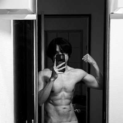 iwonderlander22's profile picture. medio japonés - medio peruano