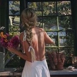 TothareVJwBd's profile picture. 