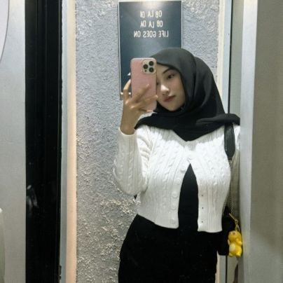 hellow, call me novi. i post random pict 🙏🏻. pvt konten available, info dm 'join' di tele ya, dm x suka eror 😉
