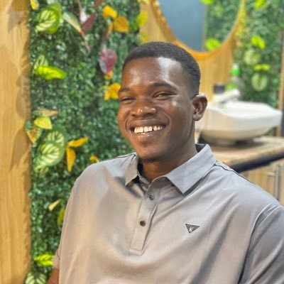 caleboluwole_'s profile picture. Medicine, Brand Strategy & Design, YouTube Scripts.  | Curator @theacepacks