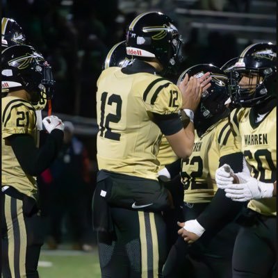 C/O 2027’ Quarterback-Warren g Harding - two sport athlete 🏈🏀-6’3 200lbs- phone: 330-979-9701- email: jameswjones27@gmail.com