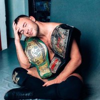 aaron 👽👽👽 (@aaroncantcaw) 's Twitter Profile