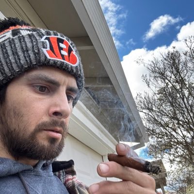 xjsolo22's profile picture. 