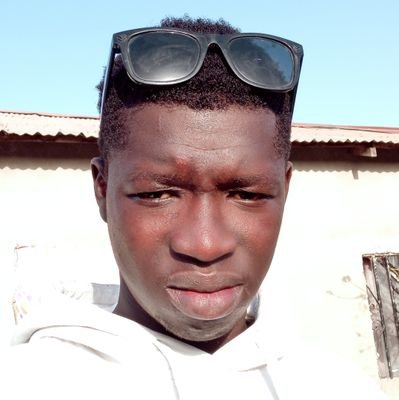 I'm yourng boy.
trying to make things better god will help us 🤲✊✊