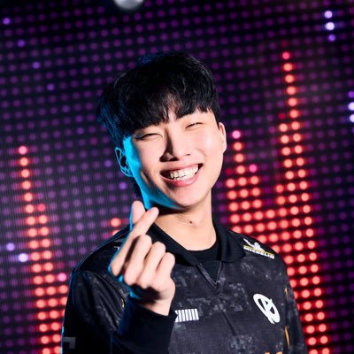 Koma_fr's profile picture. L’Europe a la Kcorp / manager de @bygzk (on avoisine les 1 an sans nouvelles)