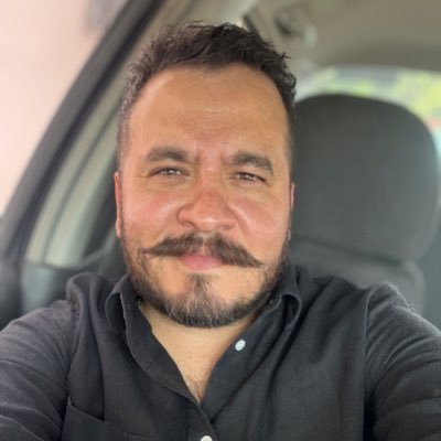 .'.CHILANGO AFERRADO, ALBAÑIL LIBERAL, BOHEMIO DE AFICION, ENAMORADO DE MÉXICO .'.
Instagram: Ricardoropo