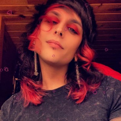 🇵🇷🏳️⚧♒️/She///Gay/all my idols are dead// ⚰️🥀🌙 the only thing that flows faster then water is fear~