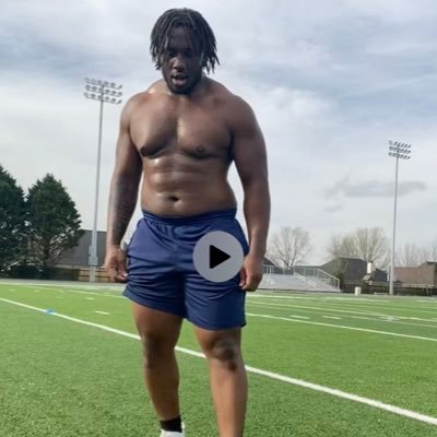 6’1 280lbs defensive Tackle at central Georgia technical college 3.3gpa #jucoproduct December grad 2025