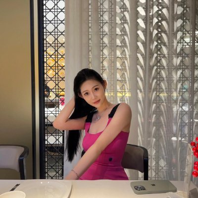 renmena's profile picture. Be a warm and powerful woman      Liar please don't disturb