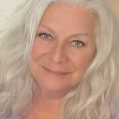 CorinneBol32404's profile picture. 