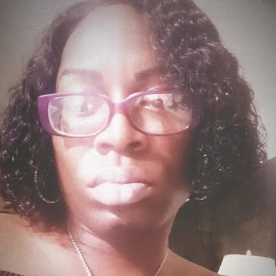 MaKiahLove's profile picture. business before pleasure nothing less I’m just a piece of the ocean