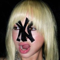 $POSE (@insanelyposes) 's Twitter Profile