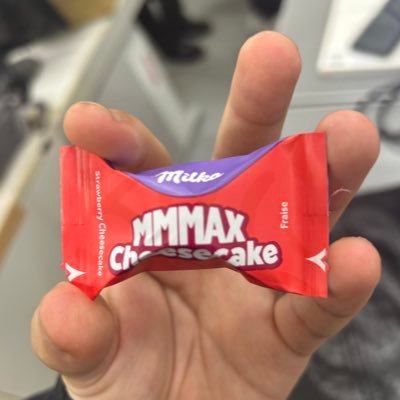 aei56's profile picture. 18↑