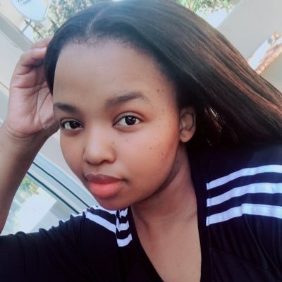 Live every moment. Laugh everyday. Love beyond words 💕....By the grace of God I am what I am.