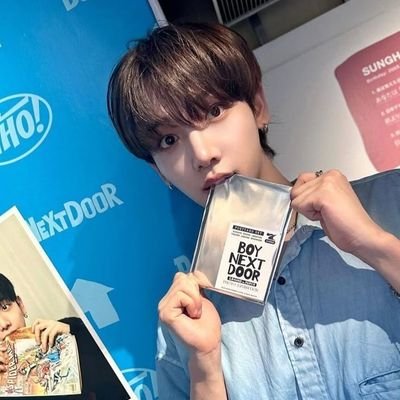 hamseungiie's profile picture. 🐈‍⬛   they    call    me    yanni   ܀    𓏲
              she   /   her 
                 I love tails , bnd and chococat.

pudding is    my    fav.     ୨  —