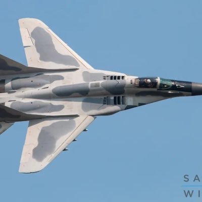 newsyi93's profile picture. 