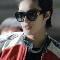 D (@dhevminded) 's Twitter Profile