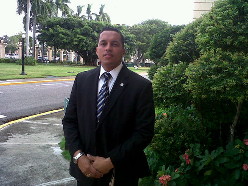 Hijo, Hermano, Padre, Esposo y sobre todo un guerrero que ama la vida y a Dios!!! #SoyMuySencillo