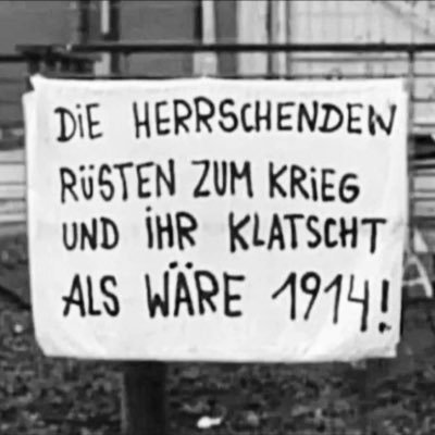Ich bin ein Workerholic und habe ein Helfersyndrom 🤷♀️. Ich bin Pflegefachkraft und Pflegedienstleitung