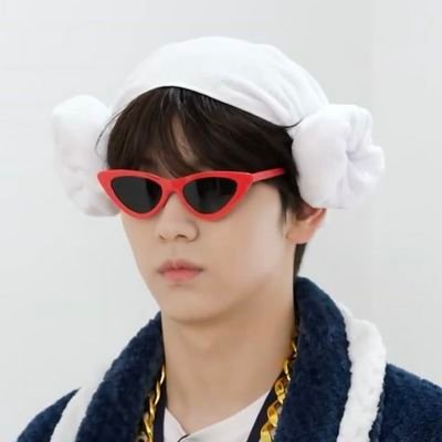 2022X_X_X's profile picture. just for txt 💙