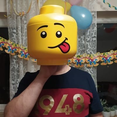 #TeamPustaGablota #ZeroTituli
Przyjaciel mokrej szmaty na ryju🤷