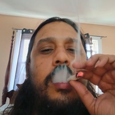 Spliffyguy420's profile picture. 