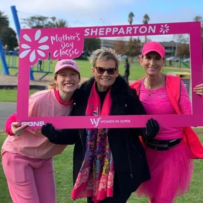 vick93344's profile picture. 