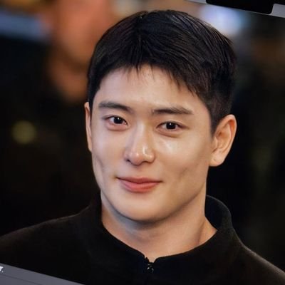 xolovelee13's profile picture. 