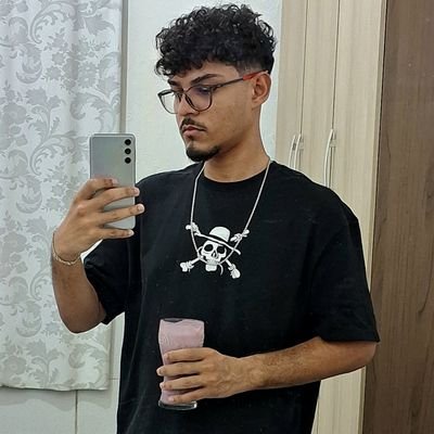 PHenriquepst's profile picture. Técnico em Eletrônica - IFPE//@sportrecife 🦁🔴⚫ /#NetsWorld