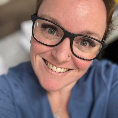 CurvesEndles's profile picture. 38, 🇦🇺Loves Lego and I'm a Star Wars nerd.