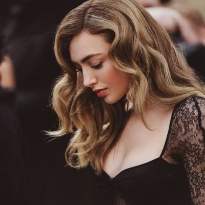 Fotos, memes, vídeos e informações sobre a atriz, cantora e empresária Peyton Roi List. Fan account 💭