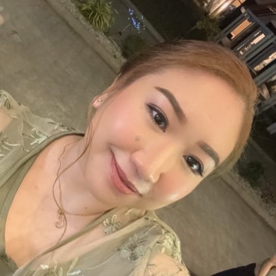 umberELLA_B's profile picture. IG: Cinderellabinx 💚x💙// January 13,2018// September 8,2017//April 23,2018//