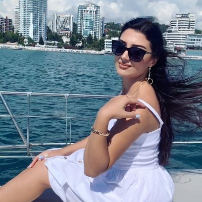 I'm a fashion designer who likes to travel, eat, and be alone