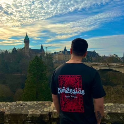 MahanMoussavi's profile picture. 