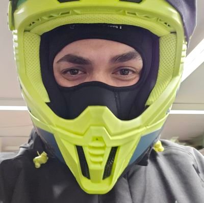 _iwaszkiewicz's profile picture. fan giełdy, biznesu, życia społecznego i nowych technologii.
ojciec3x, mąż, syn, brat3x