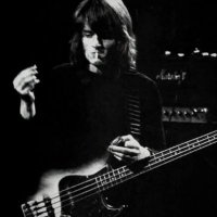 Bass enjoyer (@igniaflame) 's Twitter Profile