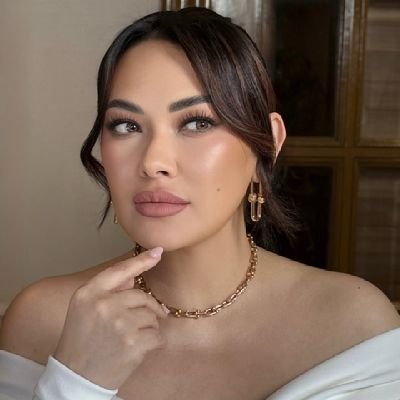 Aninda34x's profile picture. Beauty 💯 Money 💯 Good life 💯 What else remains 🤷🤷🤷🤷