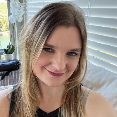 Writer | Content Manager | Pop Culture Fiend | Querying: Cyber-Spy/Identity Thriller | CNPrize 2024 Top 100 | Also @harveyk04.bsky.social