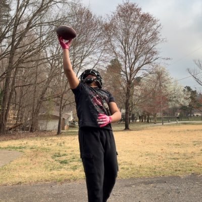 OLine_TE_0's profile picture. 5’6 156 lbs | TE | In Progress | 6.7 40 yd | C/O 2029 | 13 y/o | nwms | 2.5 GPA | 13 months of experience | good routes | 845-522-4172 for scouts (text) |